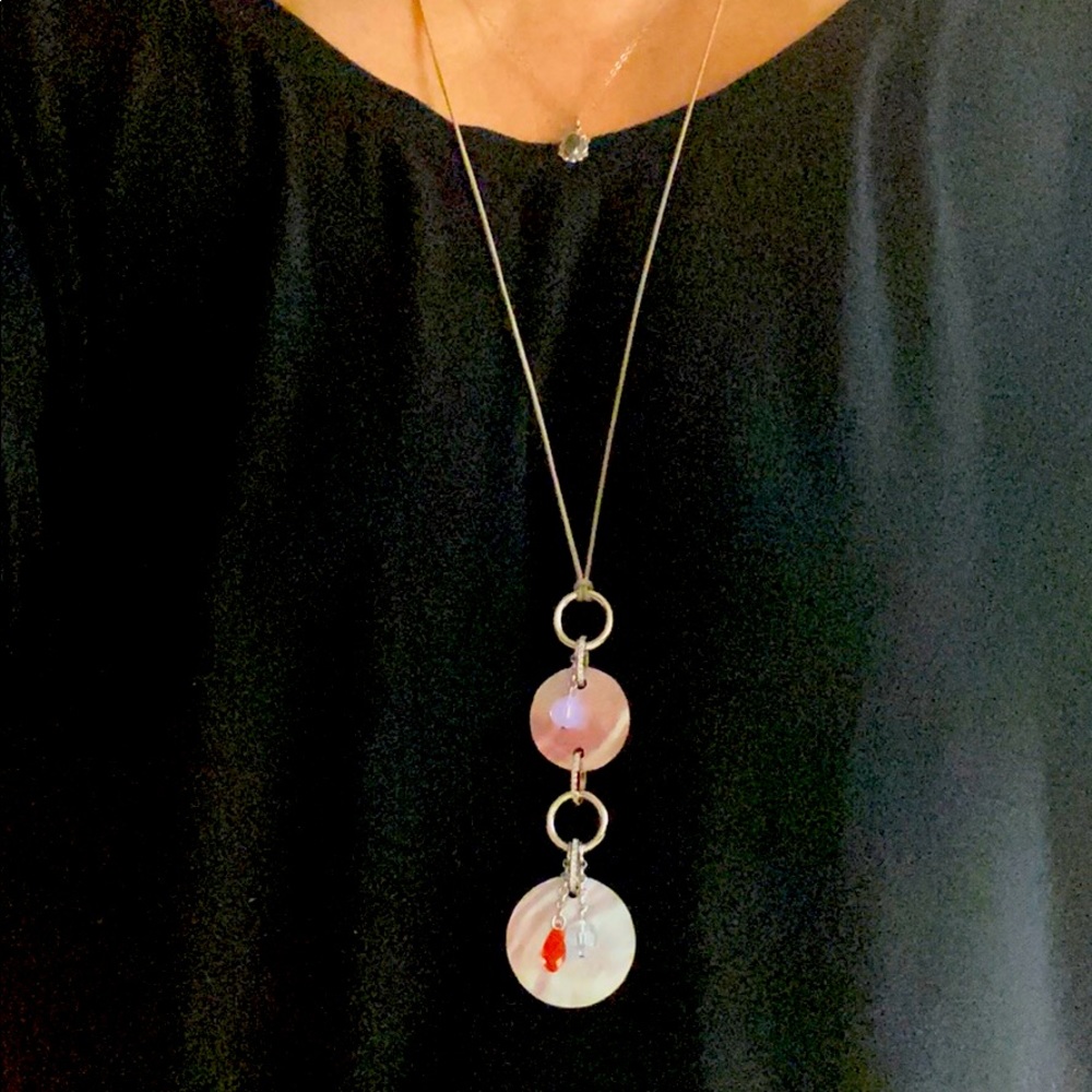 Swarovski necklace with mother of pearls, crystal.